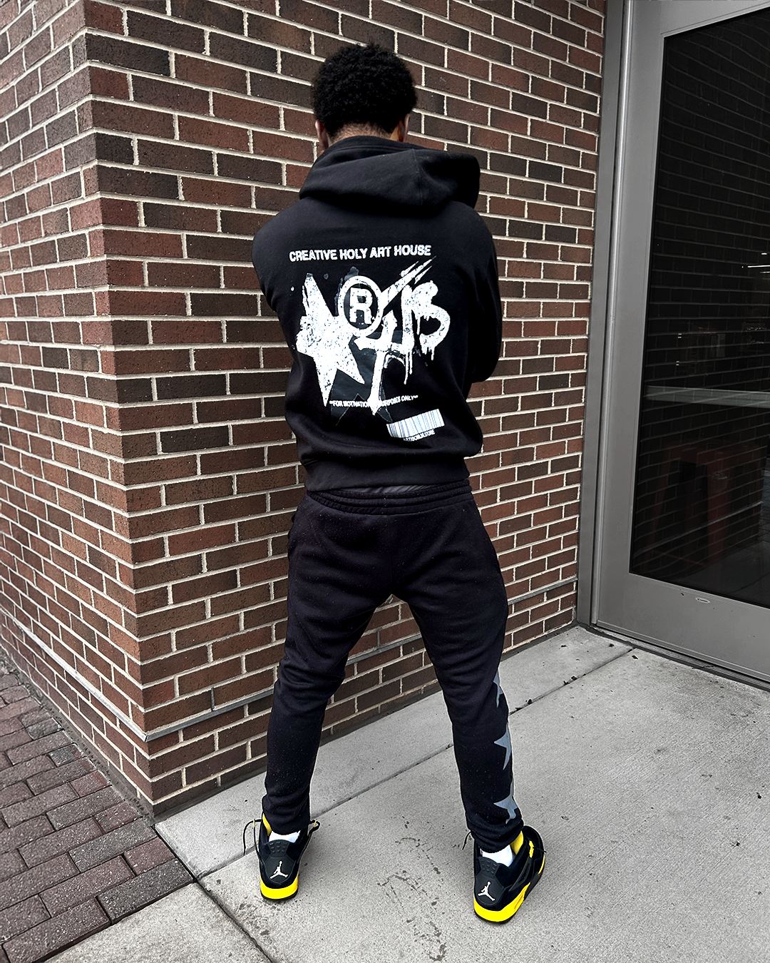 ARTIS™ ARTISTIC FRAME HOODIE